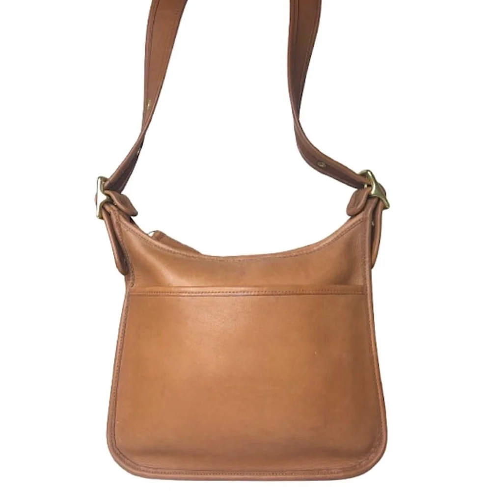 Vintage COACH Legacy Zip Camel Glove-Tanned Leather Shoulder Bag USA 9966